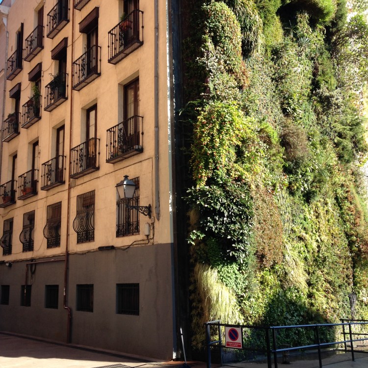 Fachada vegetal CaixaForum