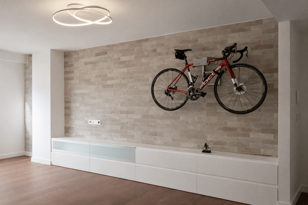 Espacio residencial reformado con diseño contemporáneo